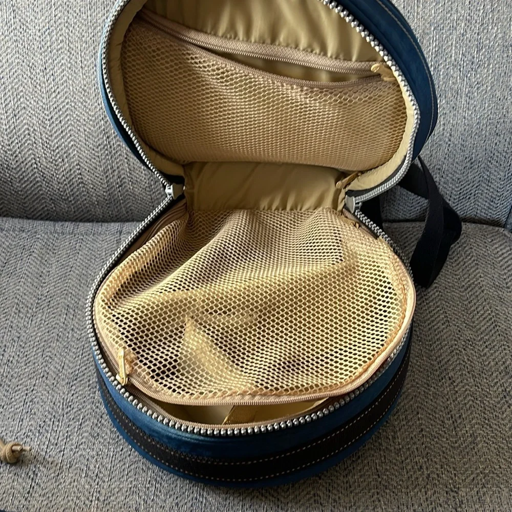 Kipling Camera and Lens Bag for a Nikon/Canon 300mm F 2.8. Lens NOT Included